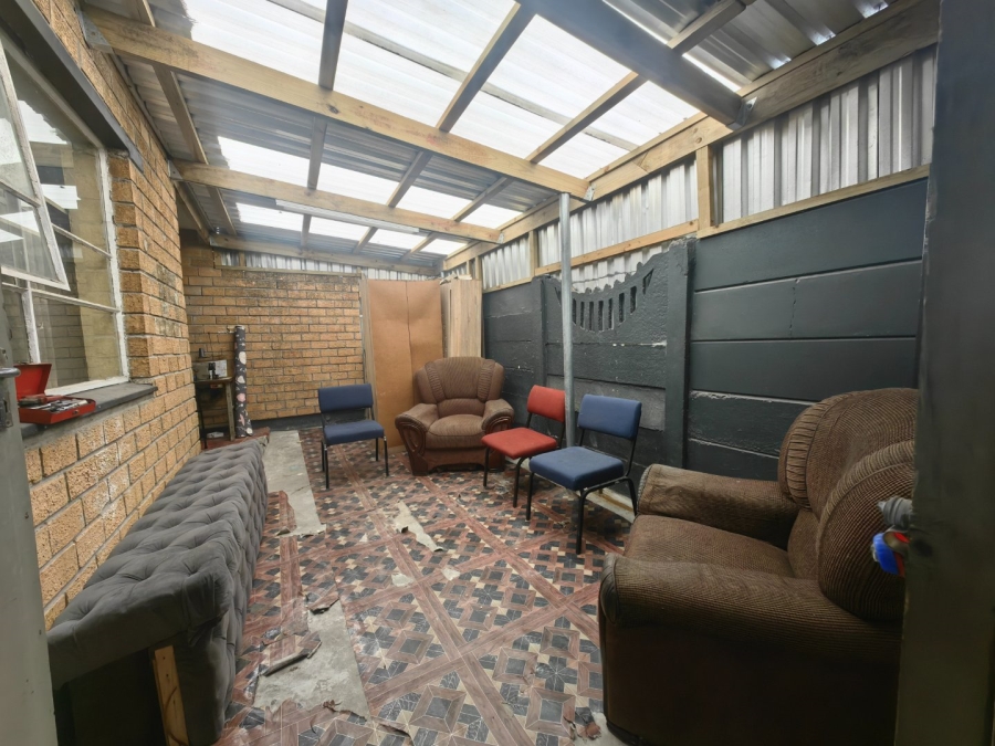 4 Bedroom Property for Sale in Beacon Valley Western Cape